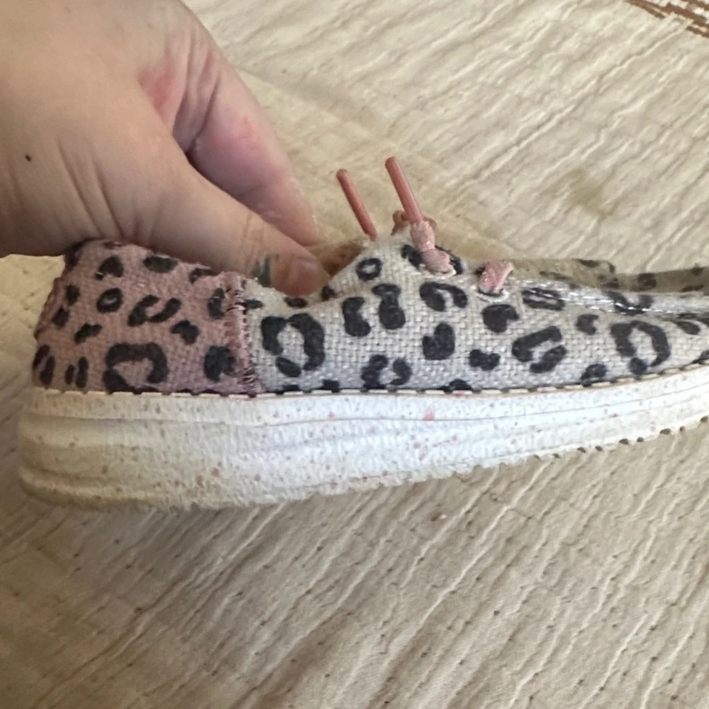Hey Dude Leopard Print Kids Shoes - Pink and Black size toddler 9